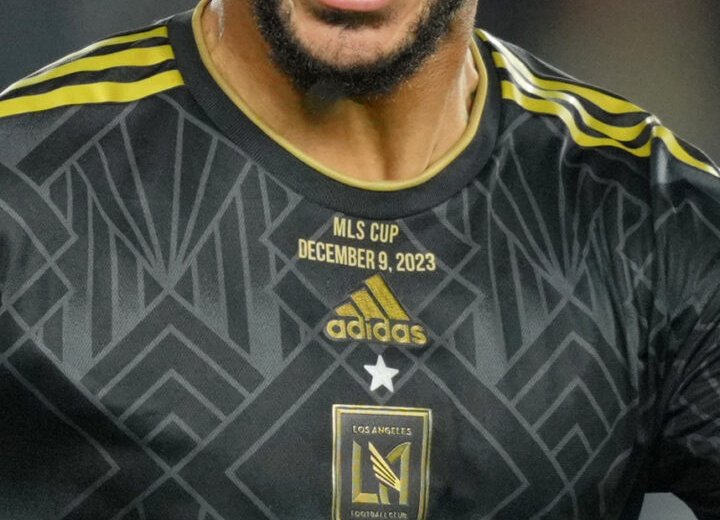 Denis Bouanga termine meilleur buteur africain de l'année 2023 !