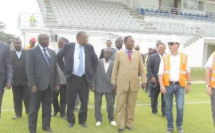 Chantiers CAN 2012 : Issa Hayatou touche du doigt