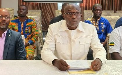 Élection à la Fégafoot : face aux polémiques, les clubs professionnels font bloc derrière Pierre Alain Mounguengui