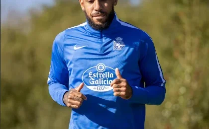 Deportivo : Aubameyang retrouve les terrains d'entraînement, mais son retour devra attendre
