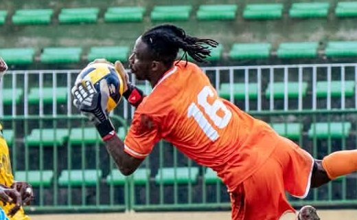 National-Foot 1 reporté : le CF Mounana et Lambaréné AC se neutralisent en amical