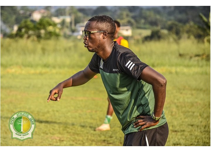 National Foot 1 : Patrick Nshimirimana prend les commandes d'Oyem AC avec une mission « maintien »