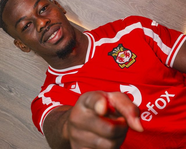 Championship : Jacques Ekomié titulaire dès son arrivée, Wrexham battu par Birmingham