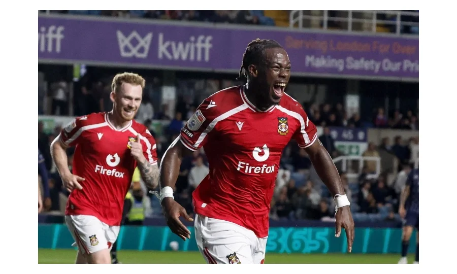 Championship : Jacques Ekomié provoque le but victorieux de Wrexham face à Southampton