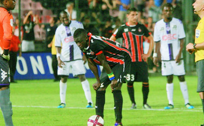 Eric Mouloungui joue de malchance à Nice