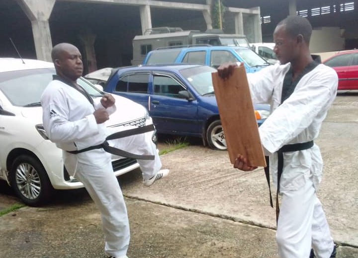 Taekwondo police : 67 agents de l'état-major de police d'intervention du Gabon opérationnels