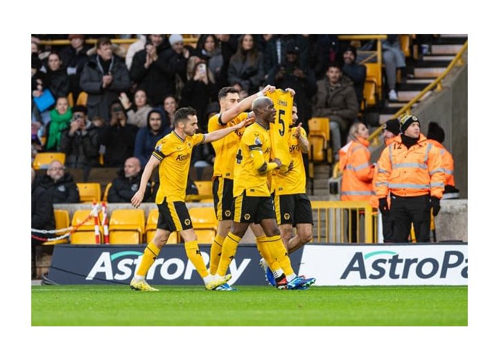 Wolverhampton : soutien touchant des joueurs à Mario Lemina après le décès de son père