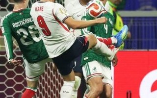 Mondial 2026 : l'Angleterre survit au volcan mexicain et rejoint la Norvège en quarts