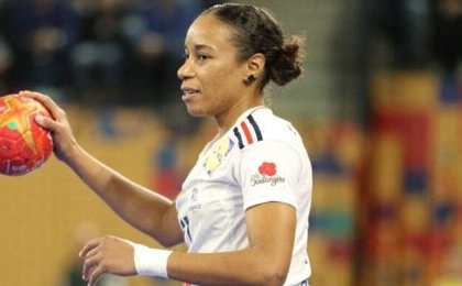 La France championne du monde de handball avec Estelle Nze Minko