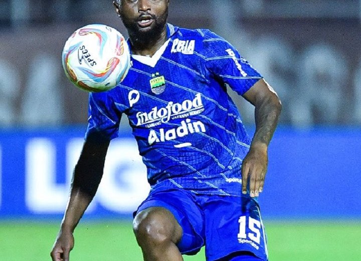 Levy Madinda débloque son compteur de but en Indonésie après un long passage à vide