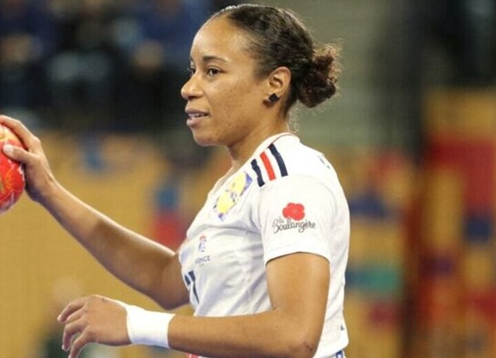 La France championne du monde de handball avec Estelle Nze Minko